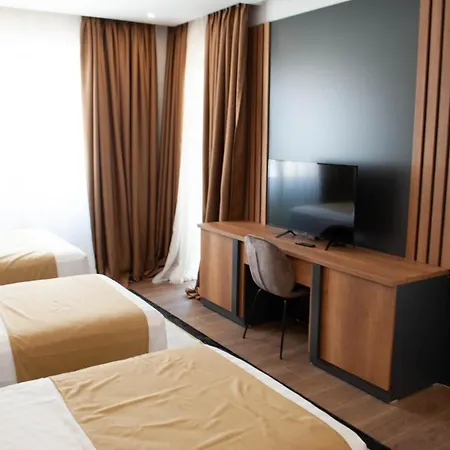 Hilal Palace - Halal Golem (Tirana)