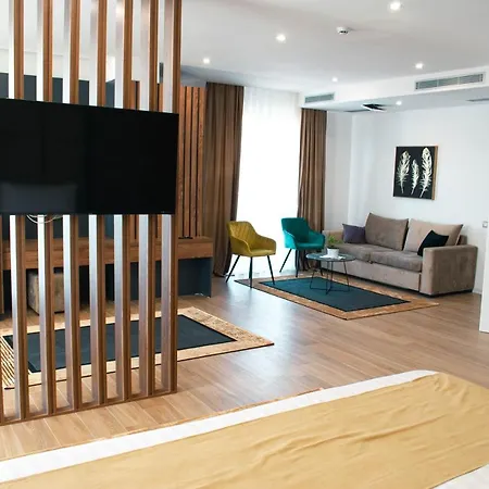 Hilal Palace - Halal Golem (Tirana)