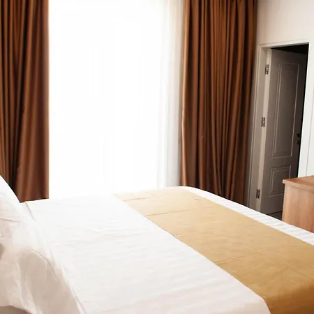 Hilal Palace - Halal * Golem (Tirana)