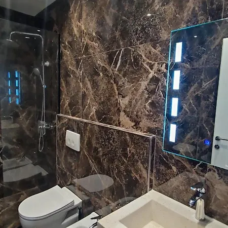 Hilal Palace - Halal Hotel Golem (Tirana)