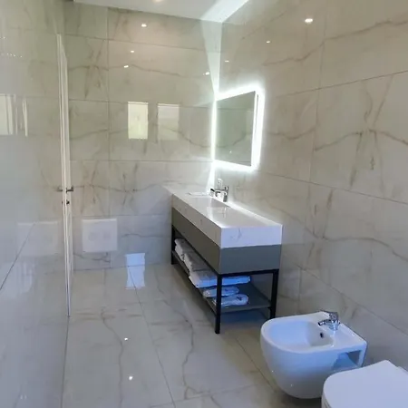 Hilal Palace - Halal Hotel