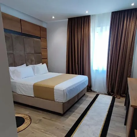 Hilal Palace - Halal * Golem (Tirana)