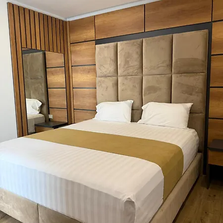 Hilal Palace - Halal