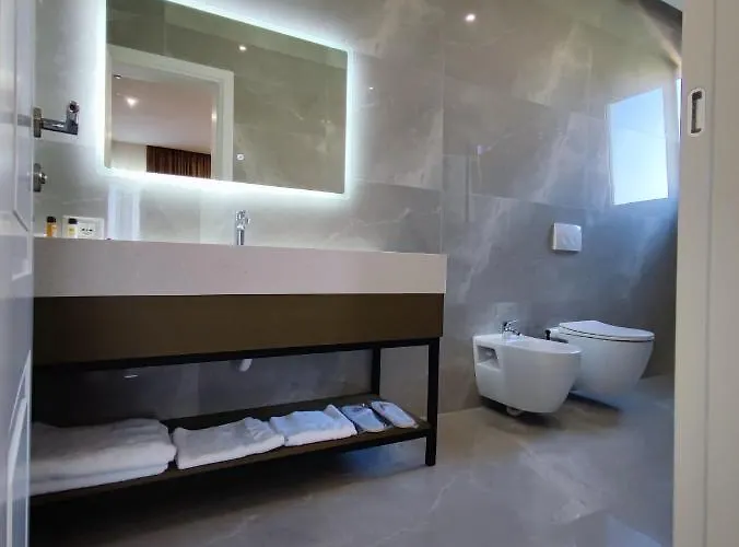 Отель Hilal Palace - Halal Голем