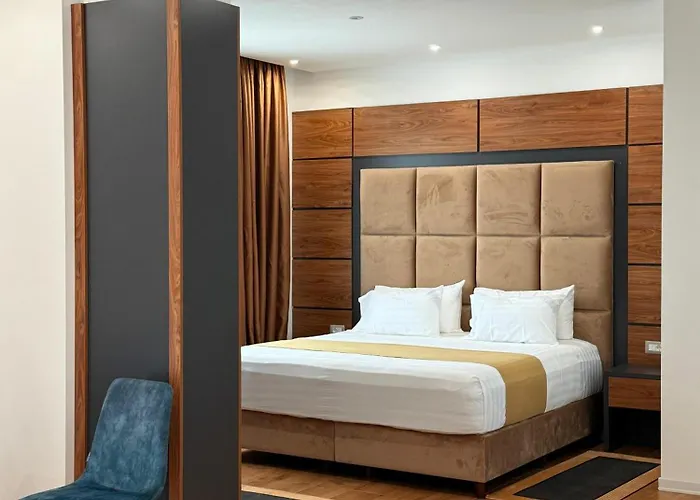 Отель Hilal Palace - Halal Голем