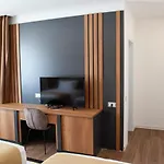 Hilal Palace - Halal Hotel Golem (Tirana)