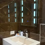 Hilal Palace - Halal Hotel