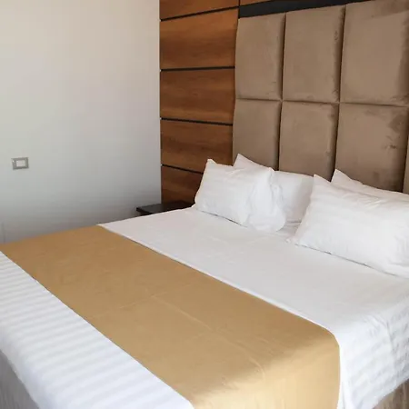 Hilal Palace - Halal