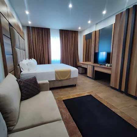 Hilal Palace - Halal Golem (Tirana)