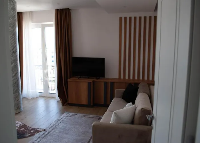 Hilal Palace - Halal Hotel Golem (Tirana)